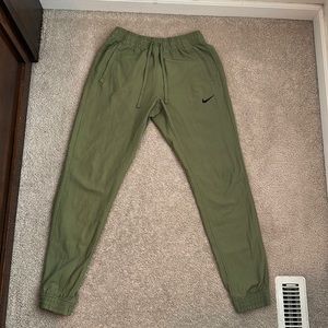 Men’s small nike green joggers